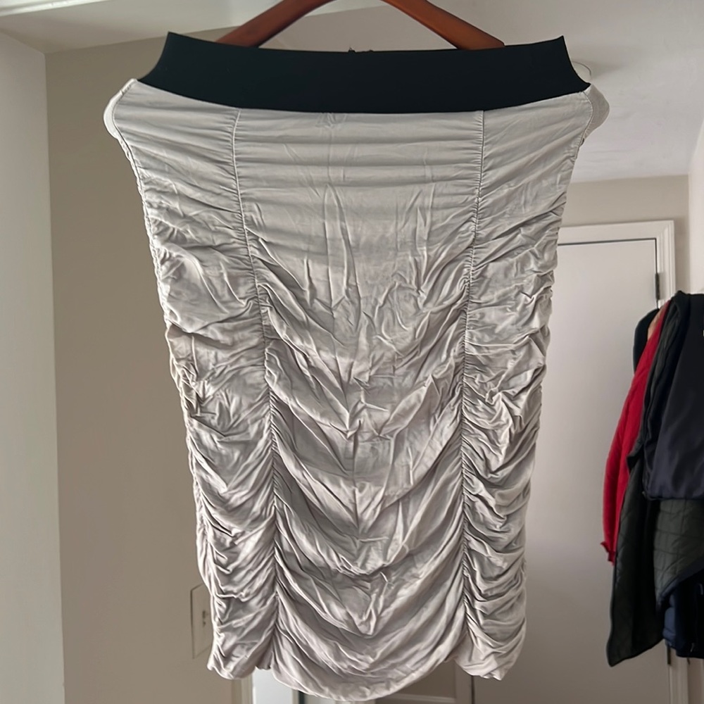H&M Slate Color Ruched Pencil Skirt Size 8!